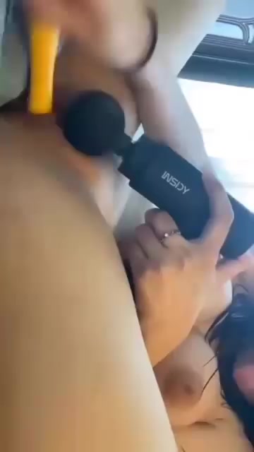 침까지 흘려가며