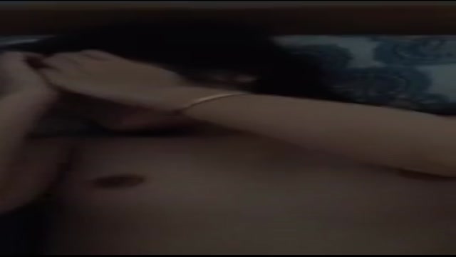 펌프질후 사정한 정액을 받아먹는 여친