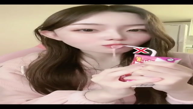 우유받아 먹기 챌린지 후방주의